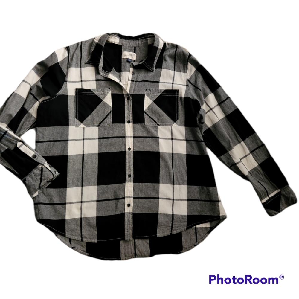 Black and White Buffalo Plaid Blouse